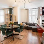 Cozy Studio Near Old Town