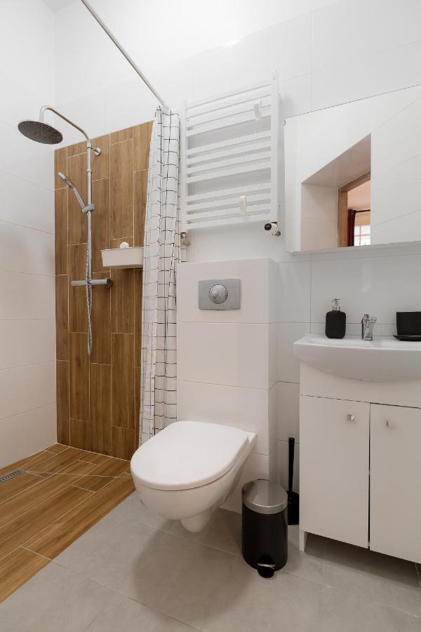 Cozy Near Old Town Apartment